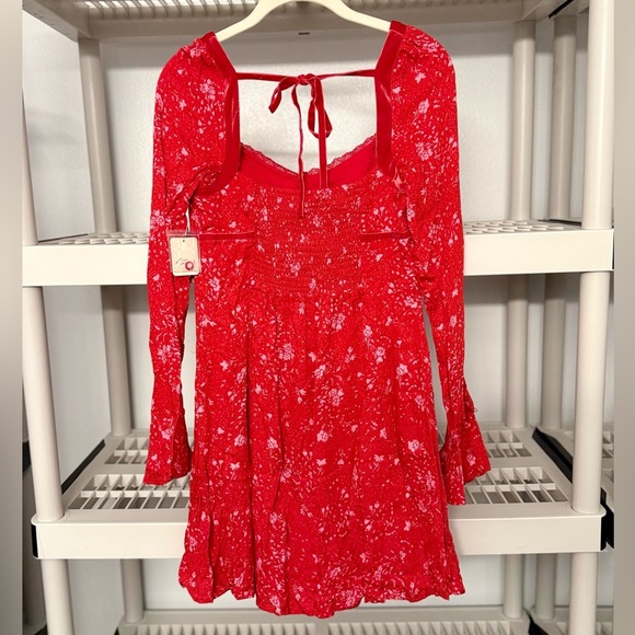 NWT FREE PEOPLE Bell Sleeve Floral Mini Peasant Dress Pop Red Combo - Picture 3 of 14